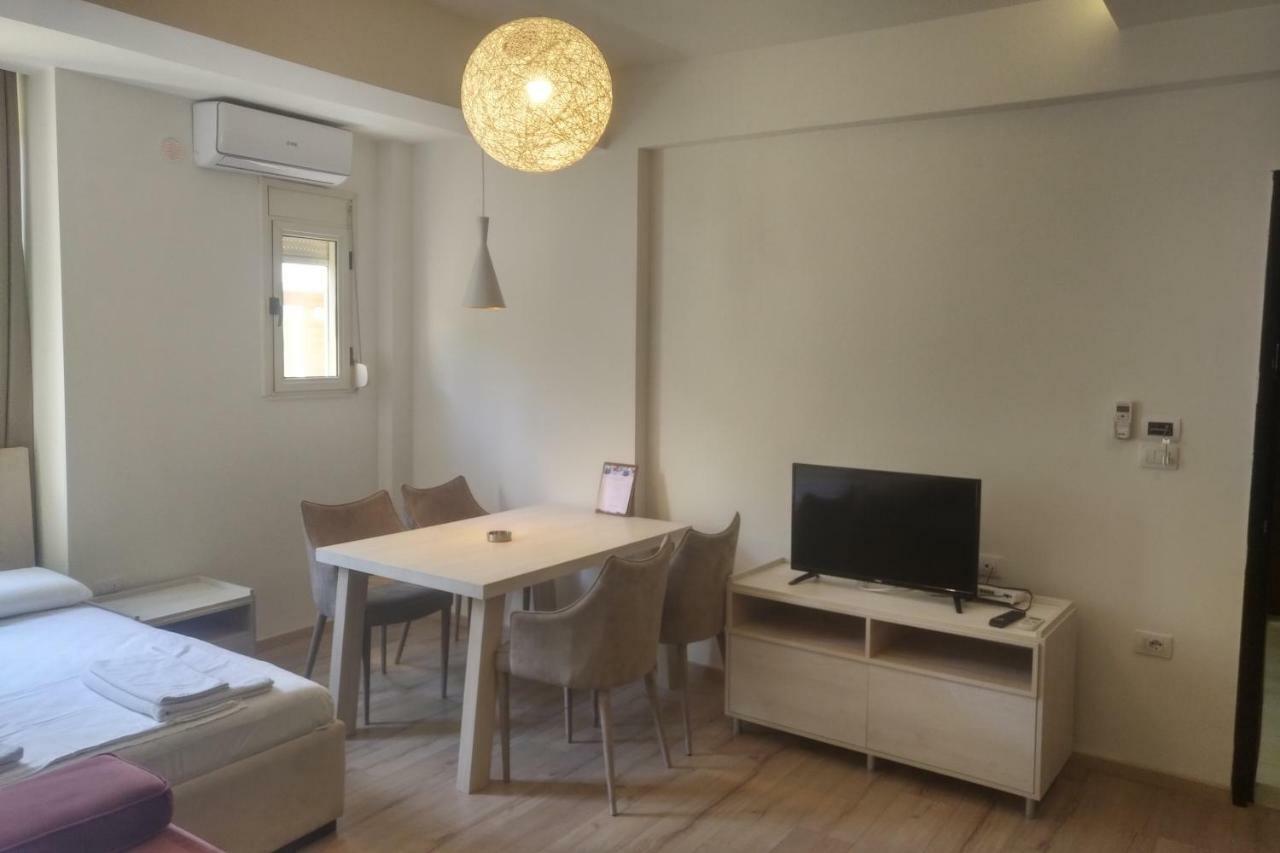 Deluxe Sea Apartment Vlore Luaran gambar