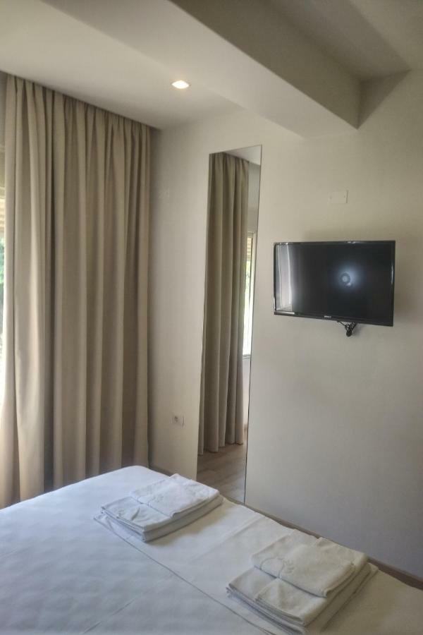 Deluxe Sea Apartment Vlore Luaran gambar