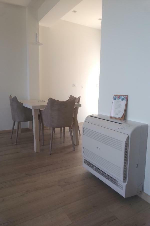 Deluxe Sea Apartment Vlore Luaran gambar