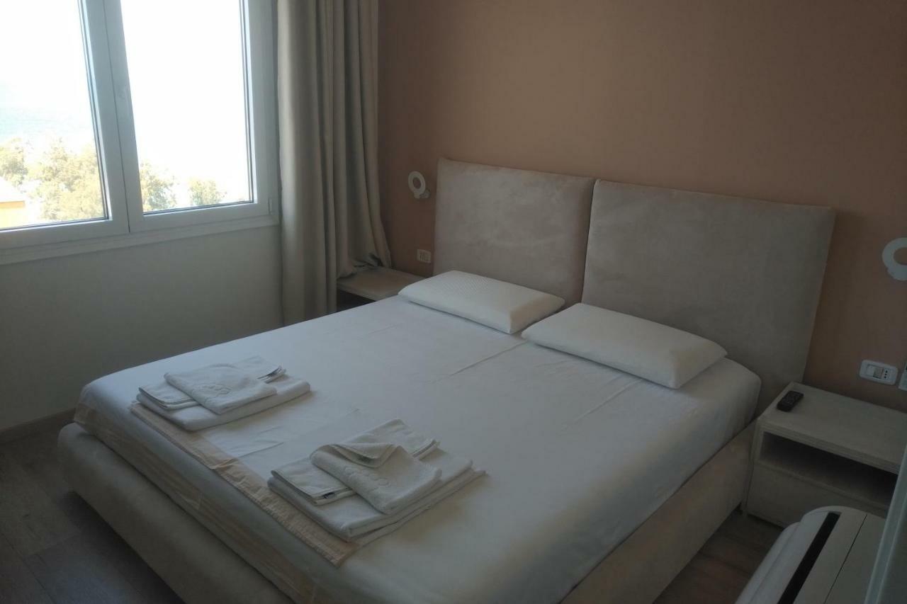 Deluxe Sea Apartment Vlore Luaran gambar