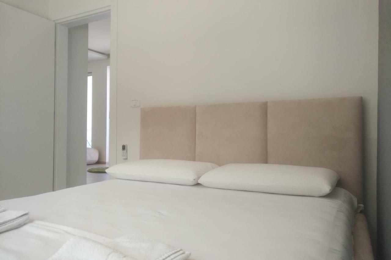 Deluxe Sea Apartment Vlore Luaran gambar